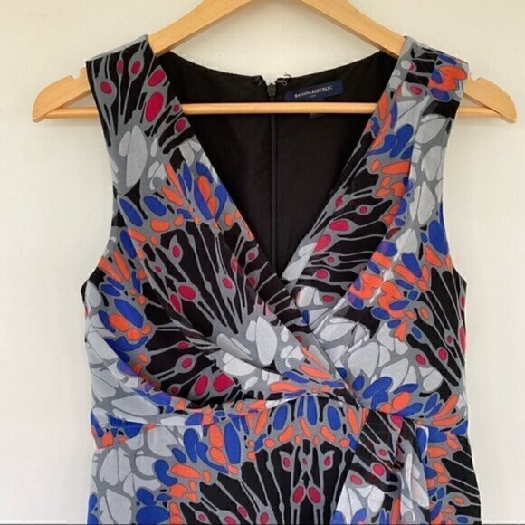 Banana Republic midi dress  with faux wrap front - Picture 3 of 10